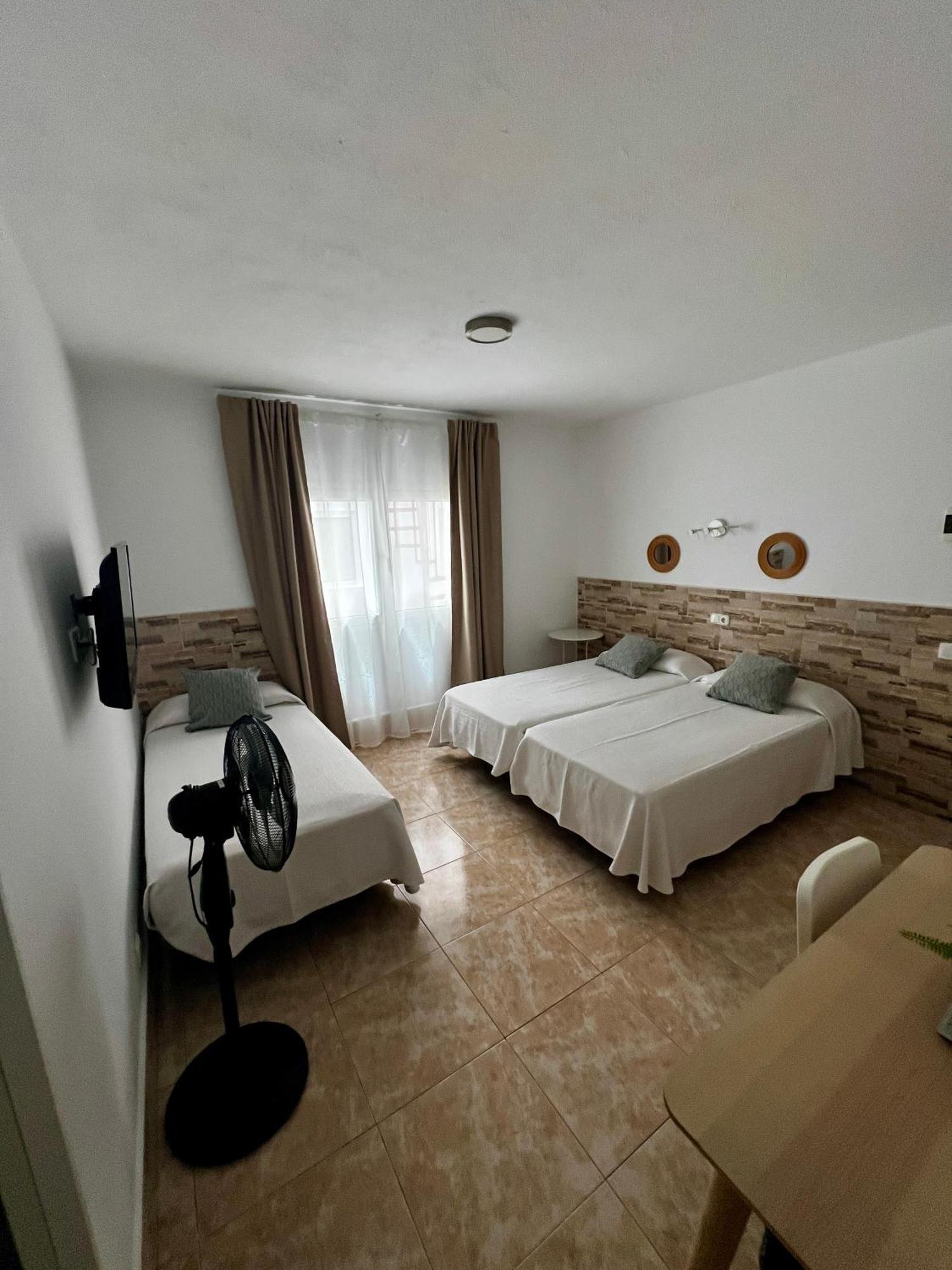 Hostal Residencia Cardona Arrecife  Eksteriør billede