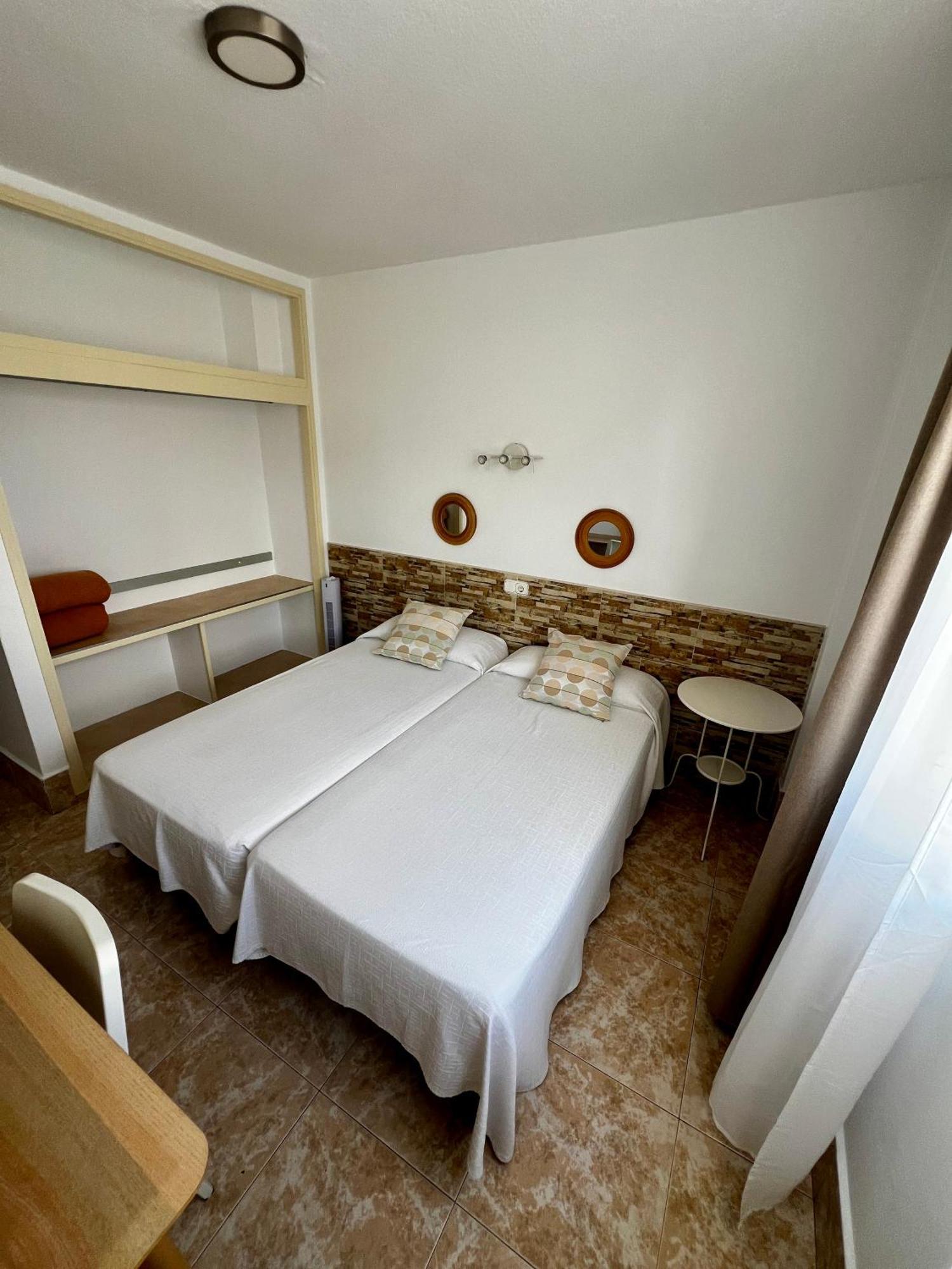 Hostal Residencia Cardona Arrecife  Eksteriør billede