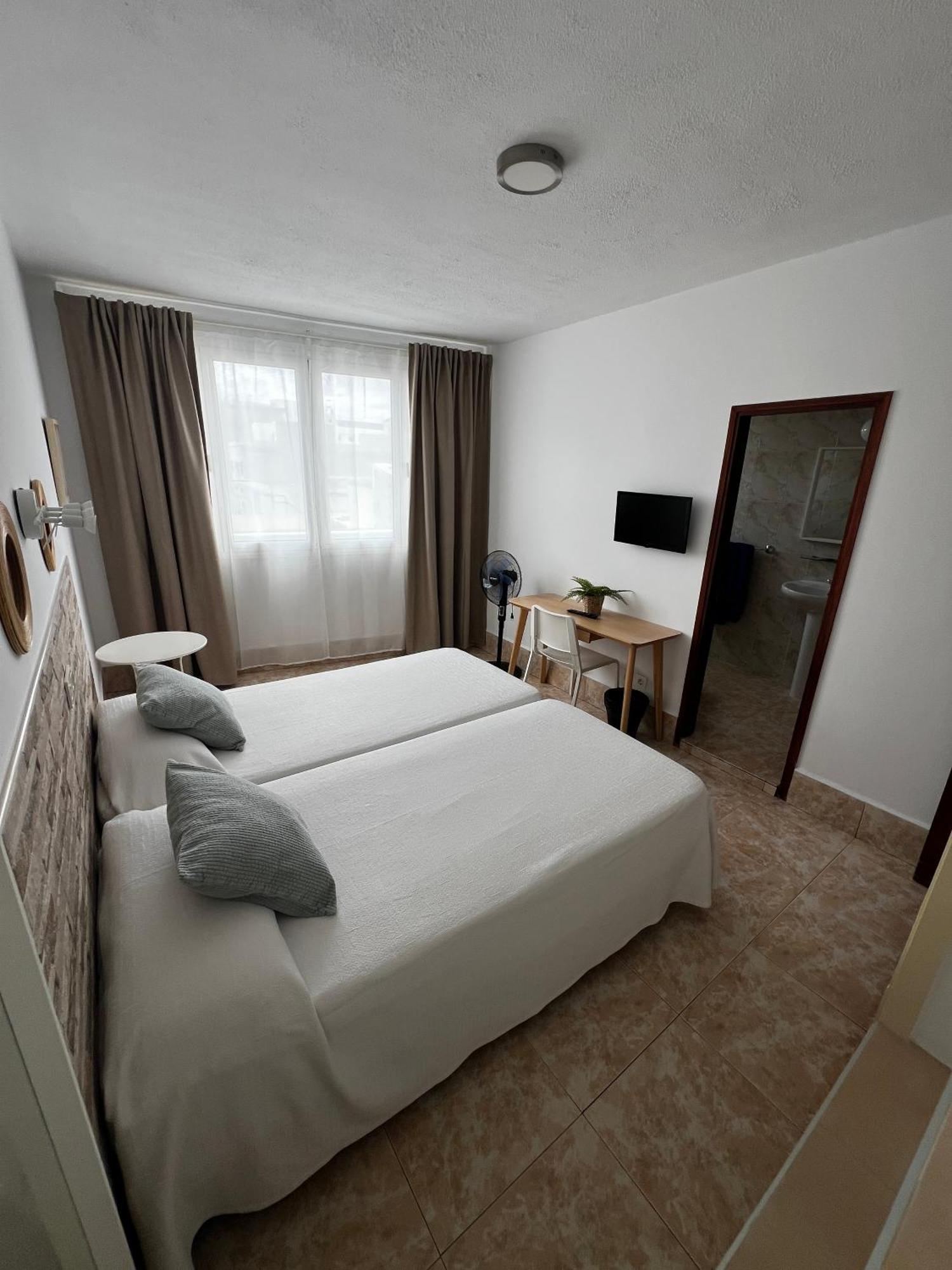 Hostal Residencia Cardona Arrecife  Eksteriør billede