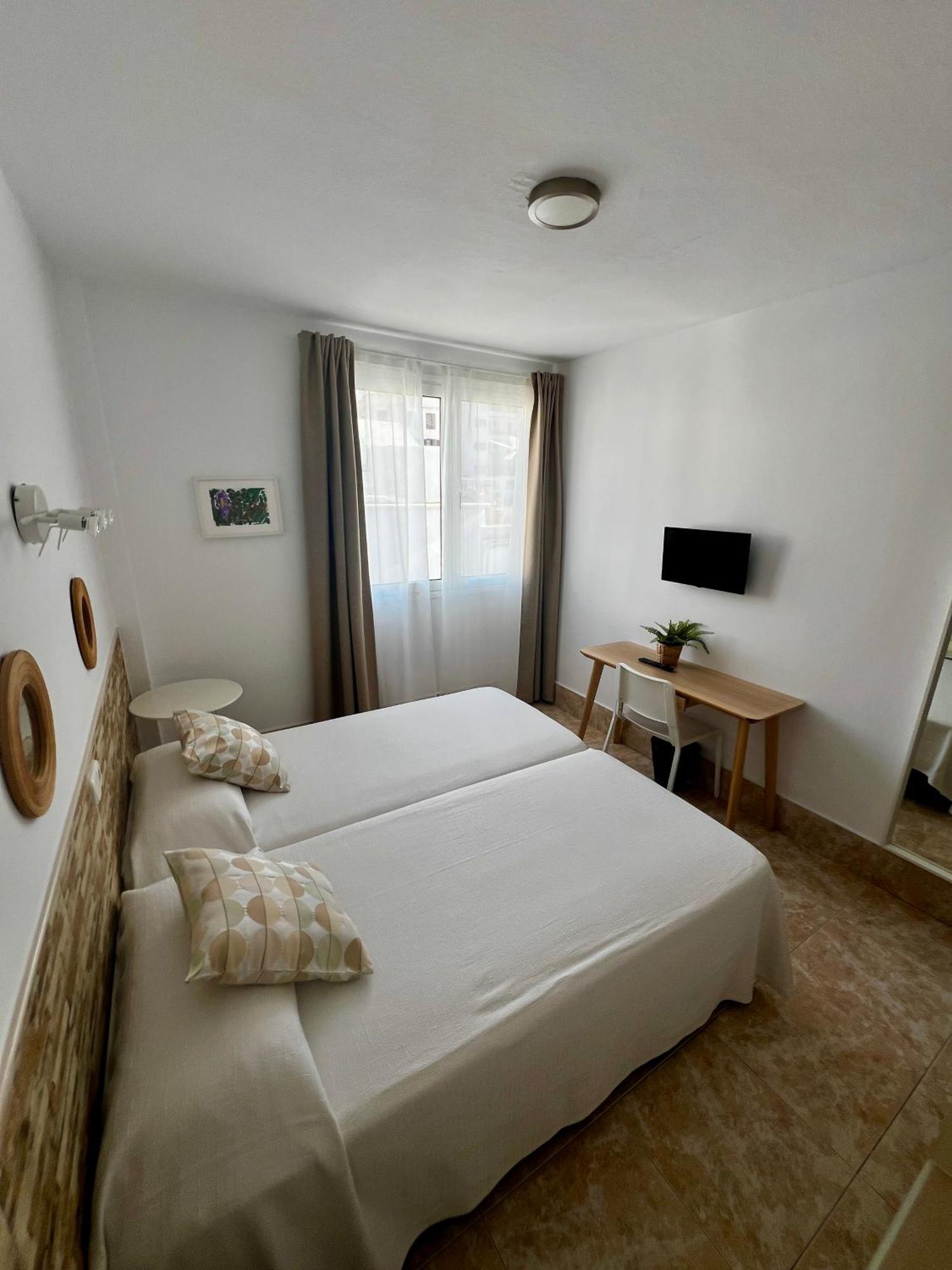 Hostal Residencia Cardona Arrecife  Eksteriør billede