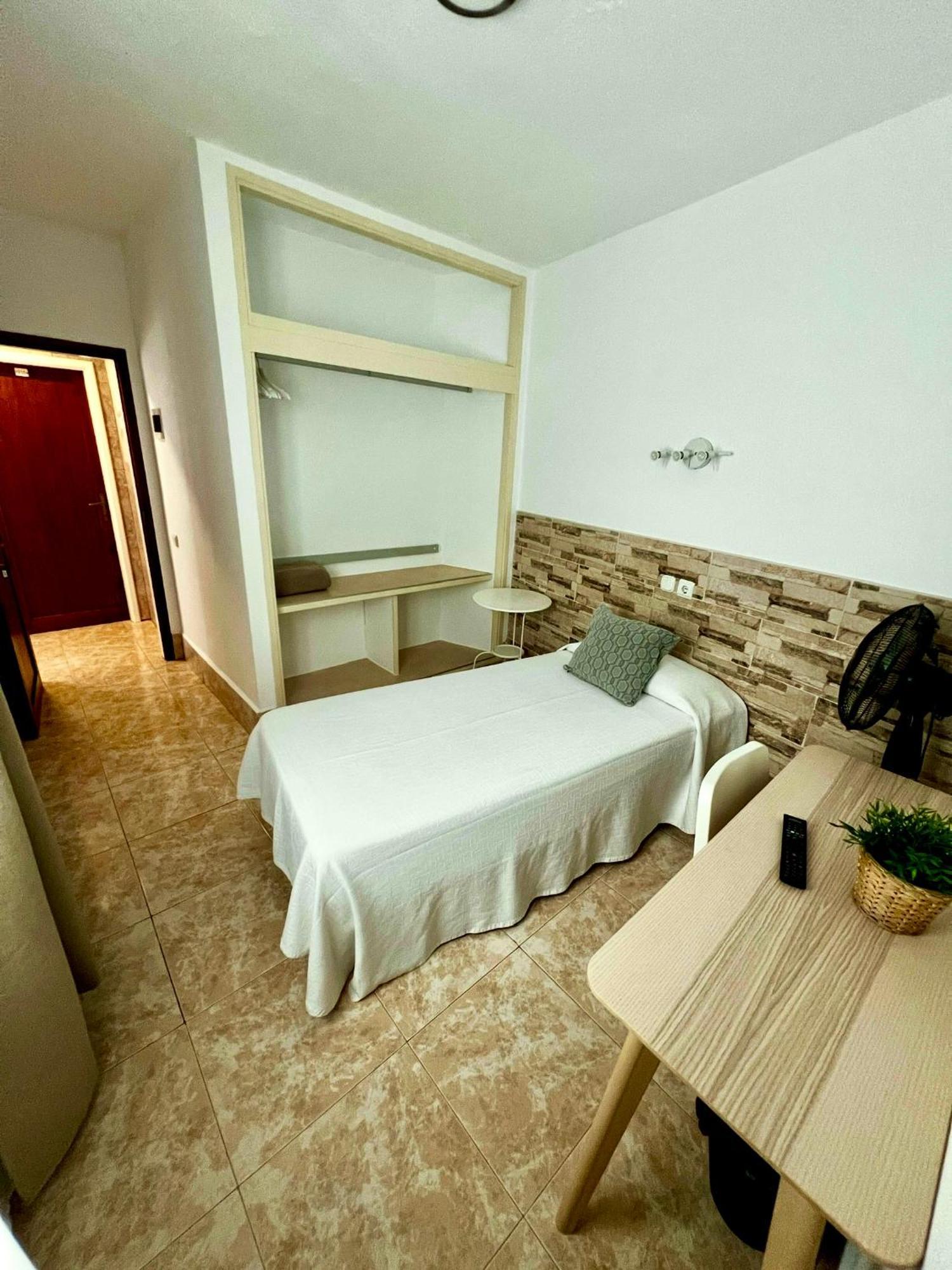 Hostal Residencia Cardona Arrecife  Eksteriør billede